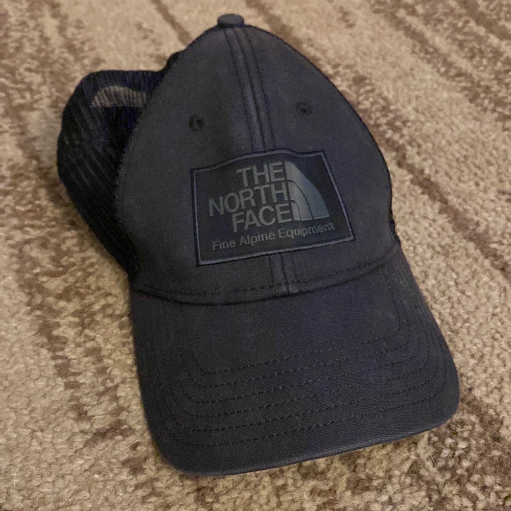 The North Face Black Hat
